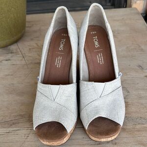 TOMS Women's Cream Peep Toe Shoes